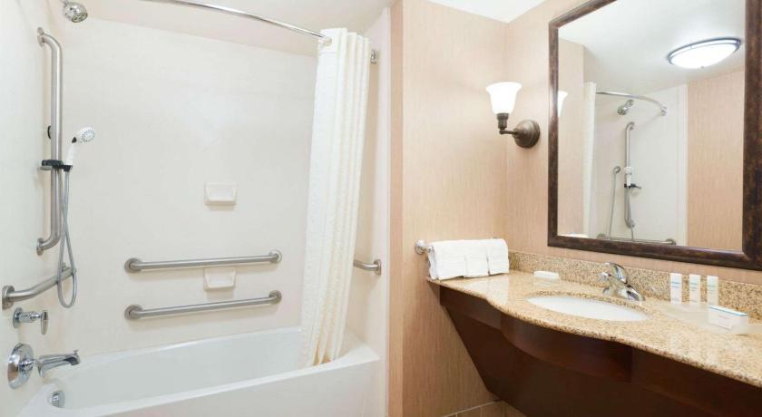 Homewood Suites by Hilton Minneapolis-New Brighton photo