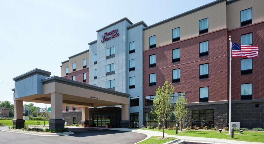 Hampton Inn & Suites Minneapolis West/ Minnetonka photo
