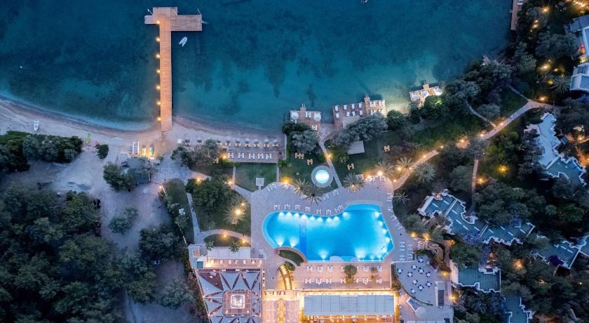 DoubleTree by Hilton Bodrum Isil Club Resort - Ultra All-Inclusive photo