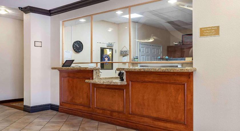 Extended Stay America Suites - Houston - Kingwood photo