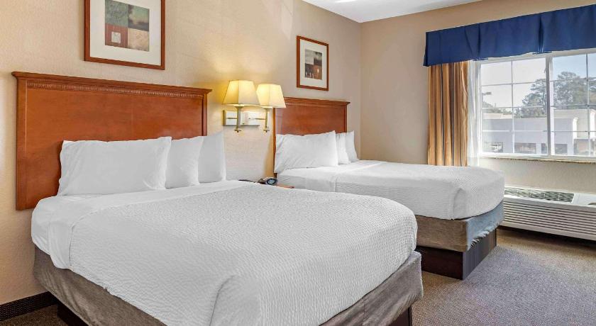 Extended Stay America Suites - Houston - Kingwood photo