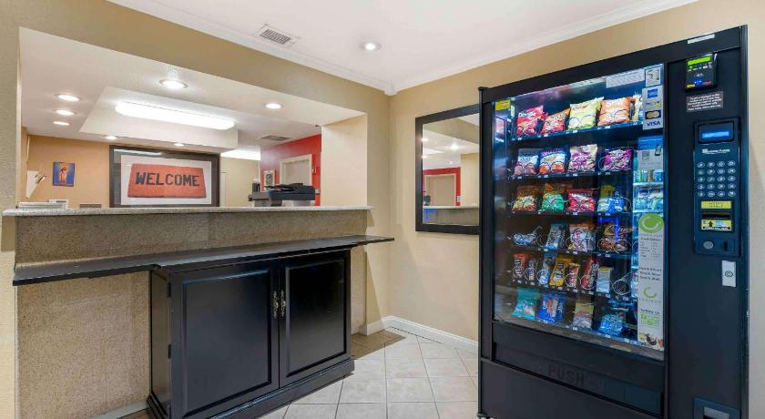 Extended Stay America Suites - Chicago - Schaumburg - Convention Center photo