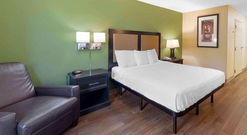 Extended Stay America Suites - Houston - Katy - I-10 photo