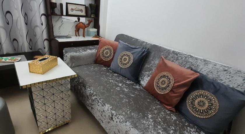 Beach side Private Room at Sharjah-Dubai border - image 45