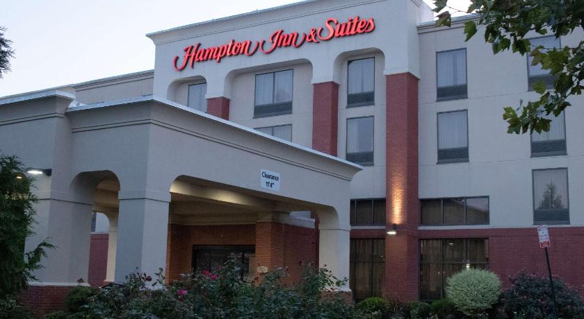 Hampton Inn and Suites Richmond Virginia Ctr photo
