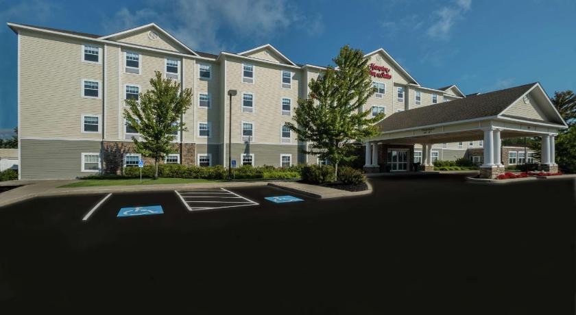 Hampton Inn and Suites Rockland photo