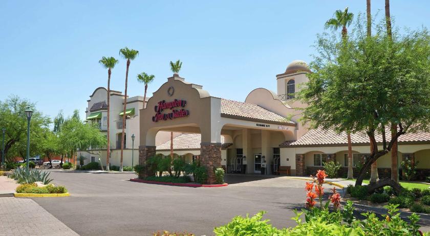 Hampton Inn & Suites Phoenix/Scottsdale photo