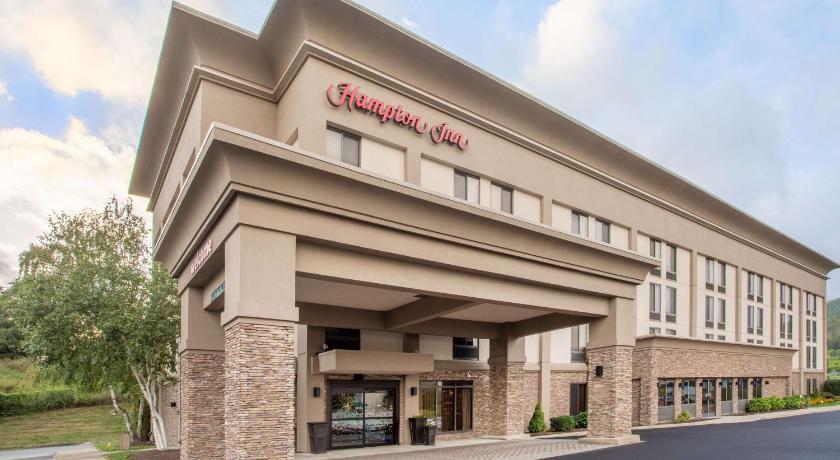 Hampton Inn Fishkill photo
