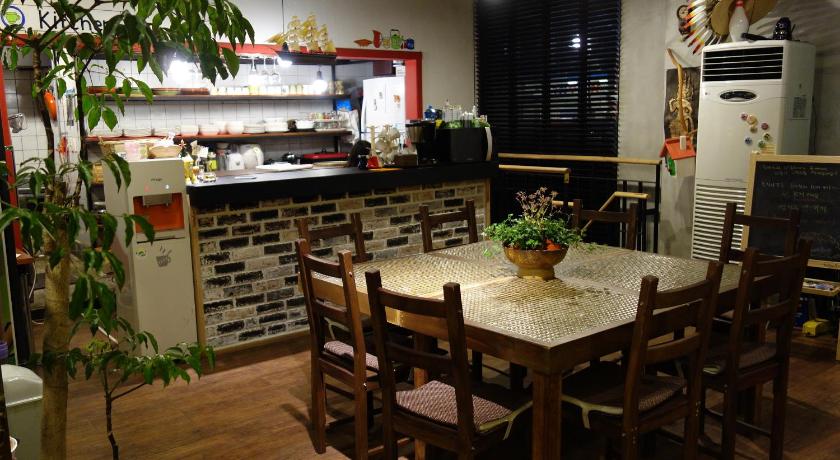 キョンジュ Doobaki Guesthouse 1つ星 ホテル プール