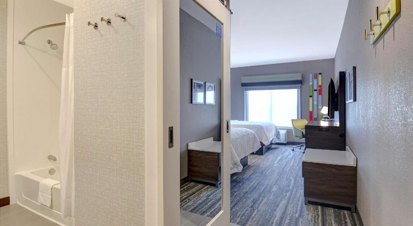 Hampton Inn & Suites Canal Winchester Columbus photo