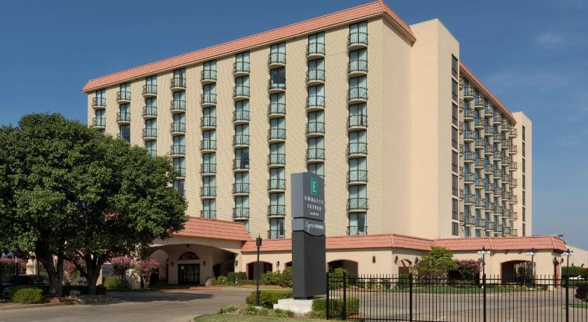 Embassy Suites by Hilton Tulsa I-44 photo