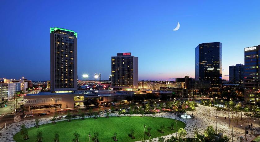 Hilton St. Louis at the Ballpark Hotel photo
