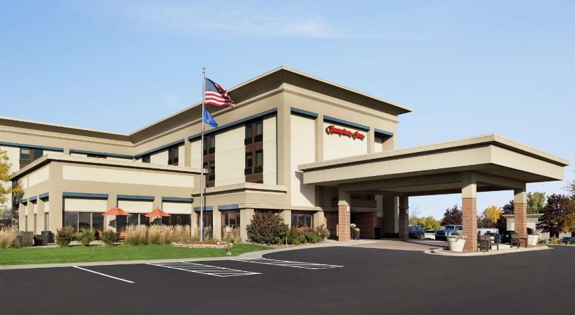 Hampton Inn Milwaukee/Brookfield photo