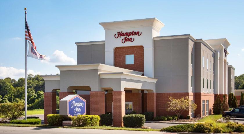 Hampton Inn St. Louis-Columbia photo