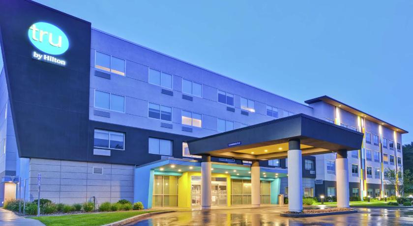 Tru By Hilton Middletown photo