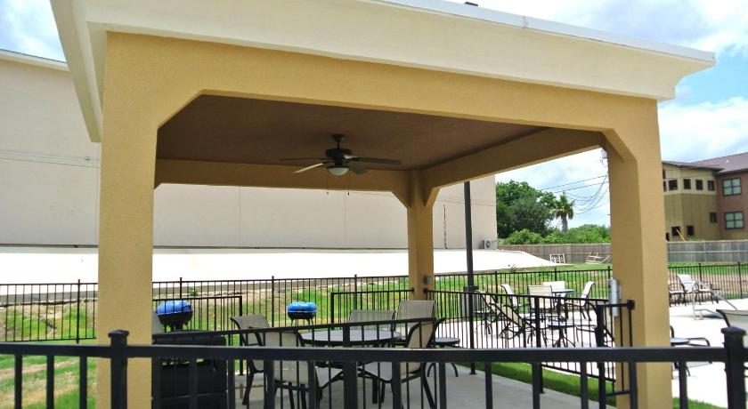 Hampton Inn Carrizo Springs photo