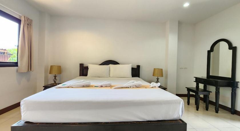 Panupong Hotel - image 30