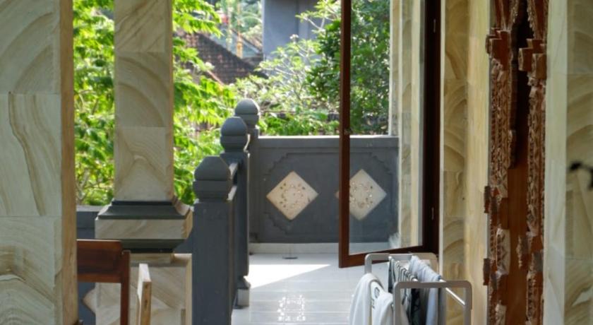 Kenari House photo