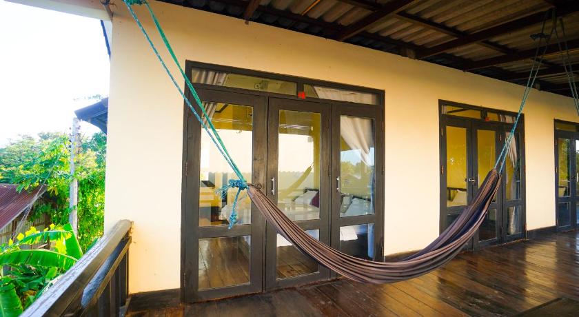 Image of Twin Garden View Room 8