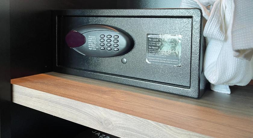 Image of Premier Twin Room 14