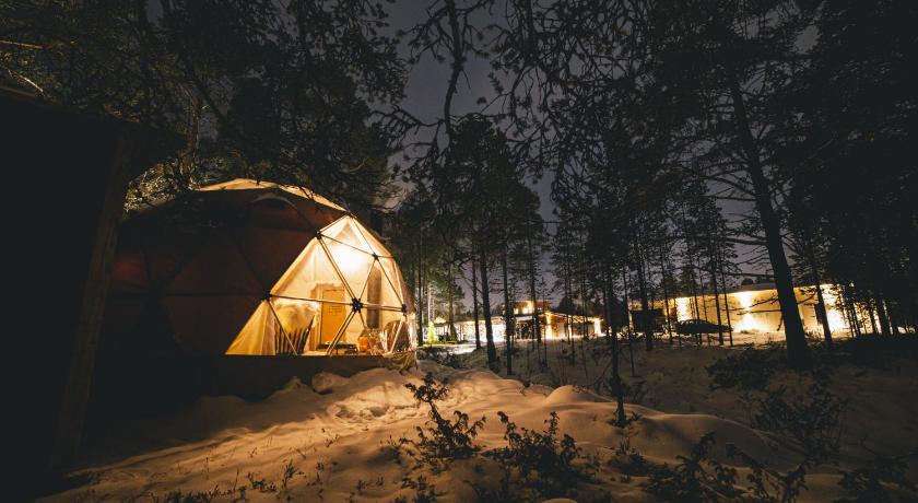 GLØD Aurora Canvas Dome photo