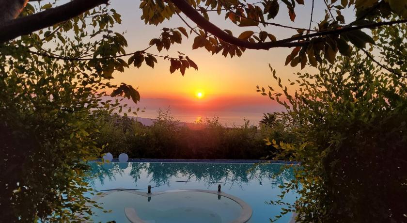 Etna Sunshine Rent Rooms