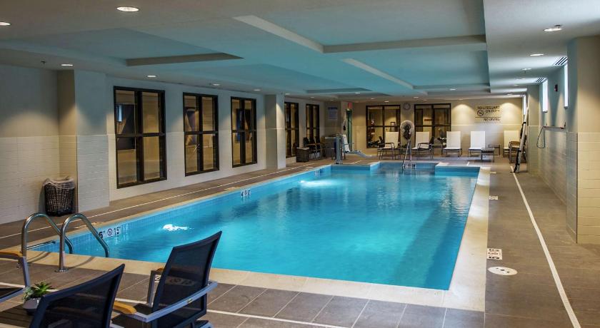 Hampton Inn & Suites Foxborough/Mansfield photo