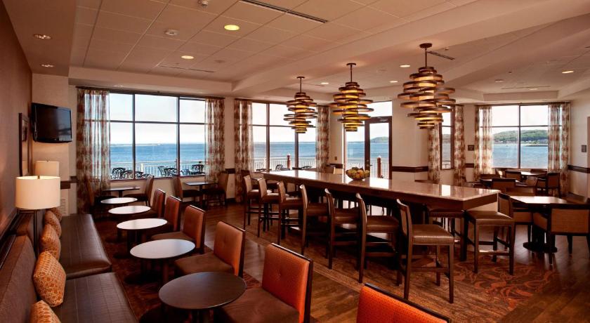Hampton Inn Marquette/Waterfront photo