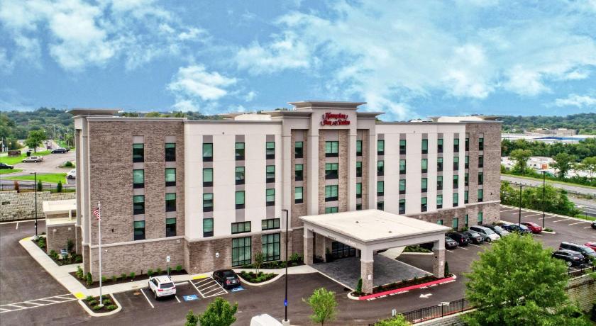 Hampton Inn & Suites Nashville/Goodlettsville photo
