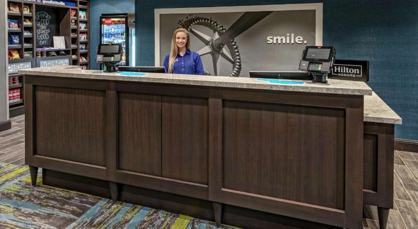 Hampton Inn & Suites Nashville/Goodlettsville photo