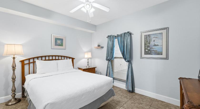 Image of Apartment with Sea View 6