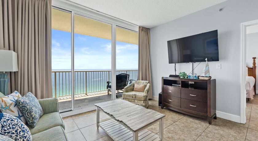 Image of Apartment with Sea View 0