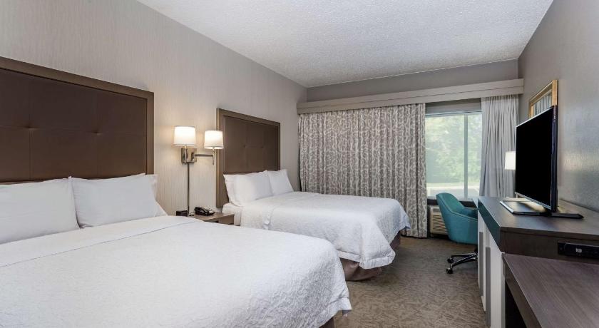 Hampton Inn Milwaukee Airport photo