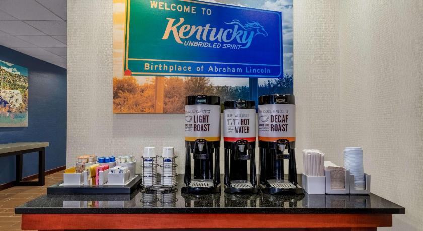 Hampton Inn and Suites Hopkinsville photo
