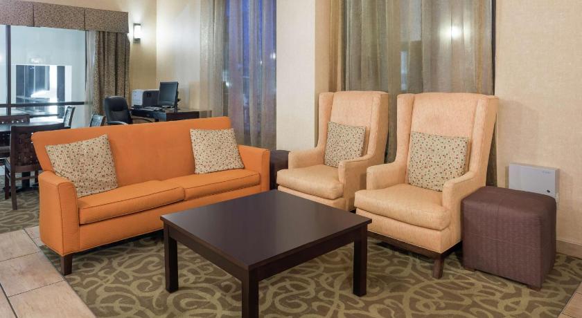 Hampton Inn Branson on the Strip photo