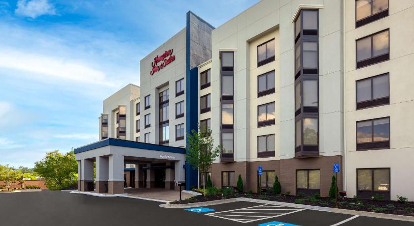 Hampton Inn Alpharetta/Roswell photo