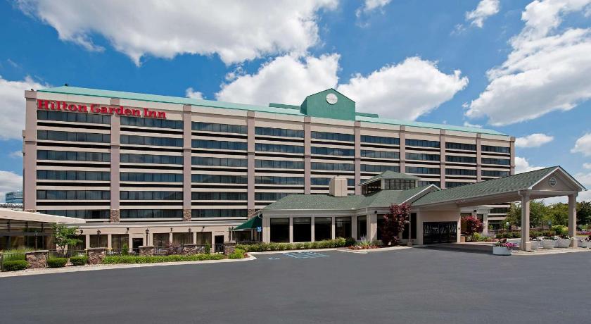 Hilton Garden Inn Detroit Southfield photo