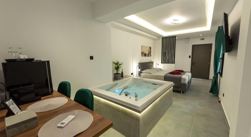 Frourio Lodge Α1