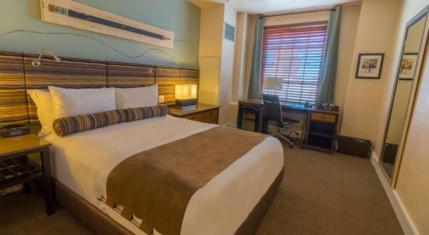 Hotel Andaluz Albuquerque, Curio Collection by Hilton photo