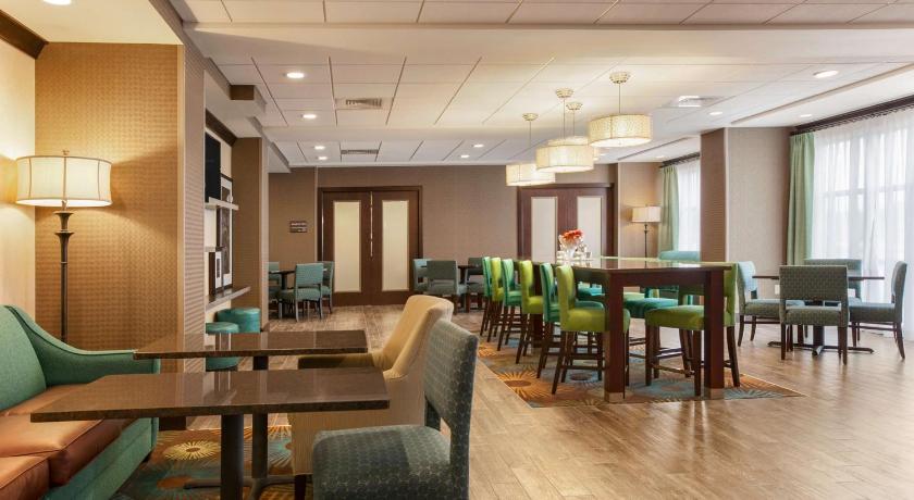 Hampton Inn Belton/Kansas City area photo