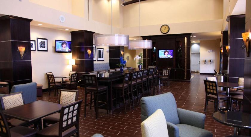 Hampton Inn & Suites Carlsbad photo