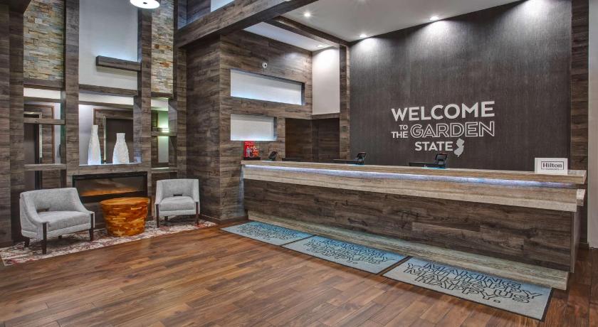 Hampton Inn & Suites Newark Airport Elizabeth photo