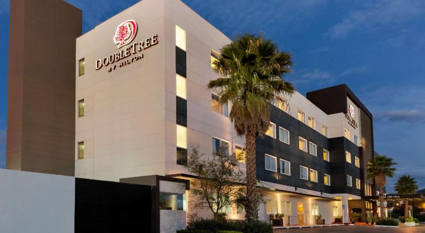 Doubletree Hotel By Hilton Queretaro photo