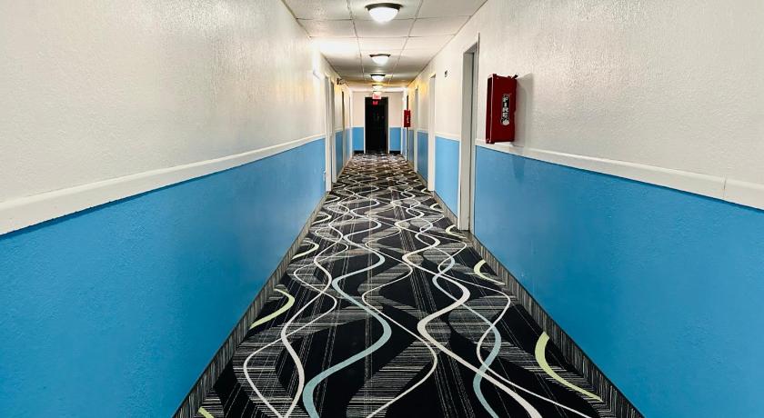 COLUMBUS MOTEL photo