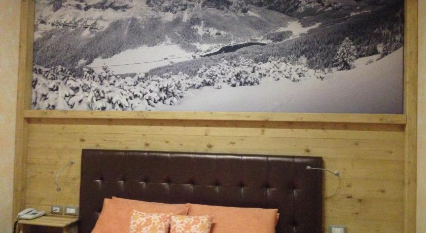 Hotel Lavaredo photo