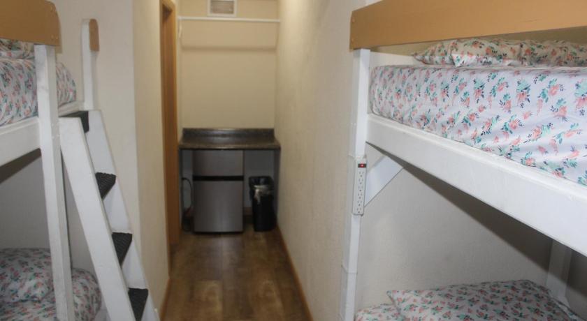 Hoosville Hostel photo