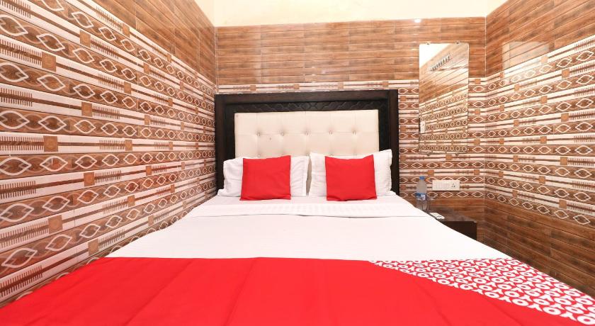OYO Hotel Kapoor Residency photo