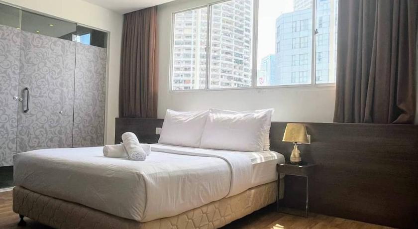 Image of Deluxe Suite with Window No View 0