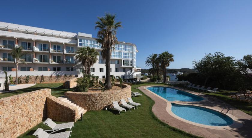 Hotel Catalonia Mirador des Port photo
