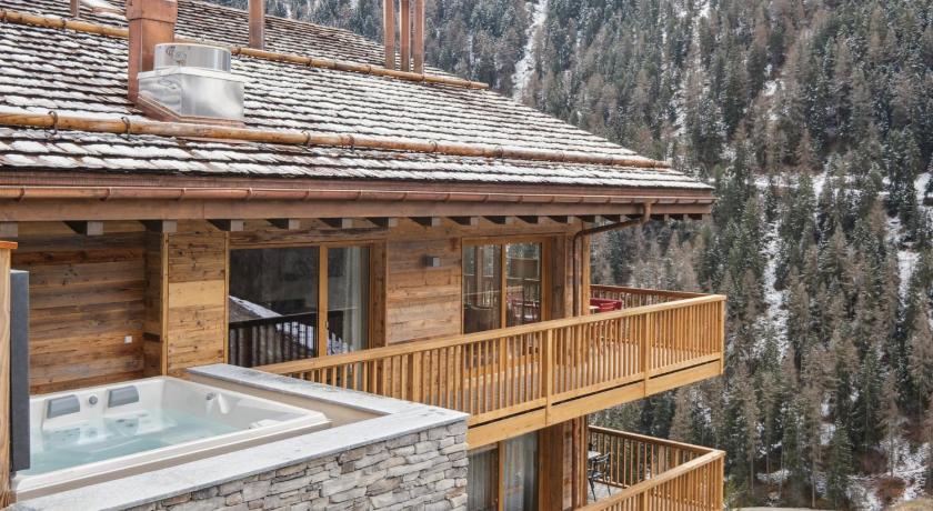 Chalet Les Rahas by Mrs Miggins photo